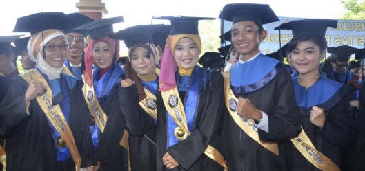 Pelaksanaan Wisuda Ke-165 Februari 2022 Secara Daring/Online